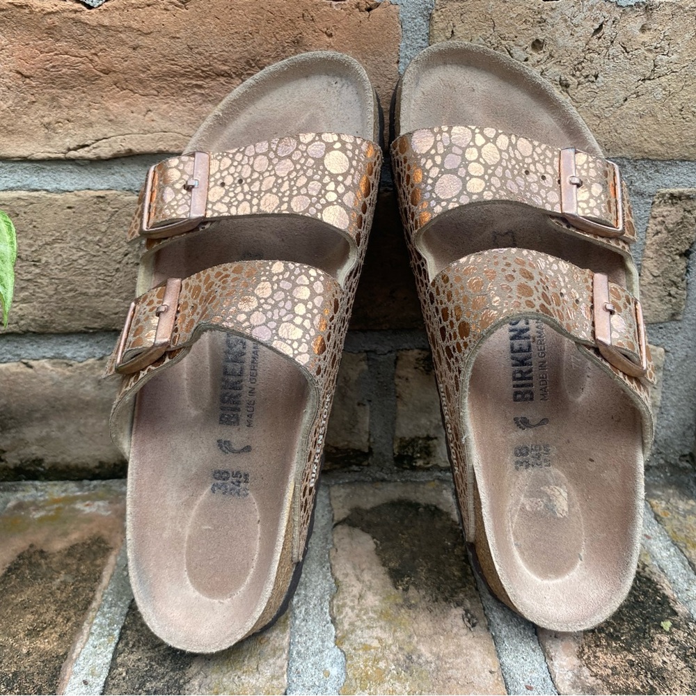 Pre-owned Birkenstock Arizona Copper Textured Sandals 38/7 Women’s